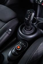 Mini One 5-Door 2018 года (SG)